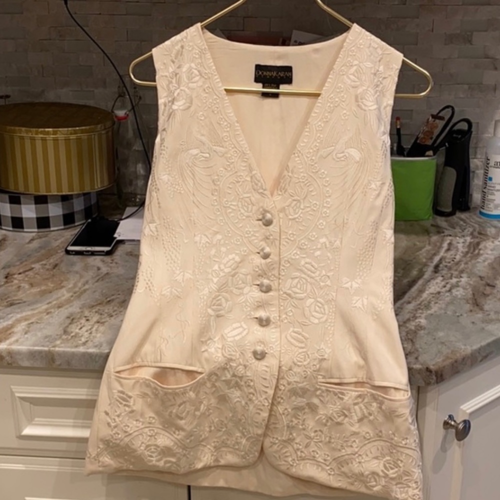 Donna karan signature 100% silk vest